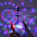 AG362D LATAJĄCA KULA DISCO LED UFO